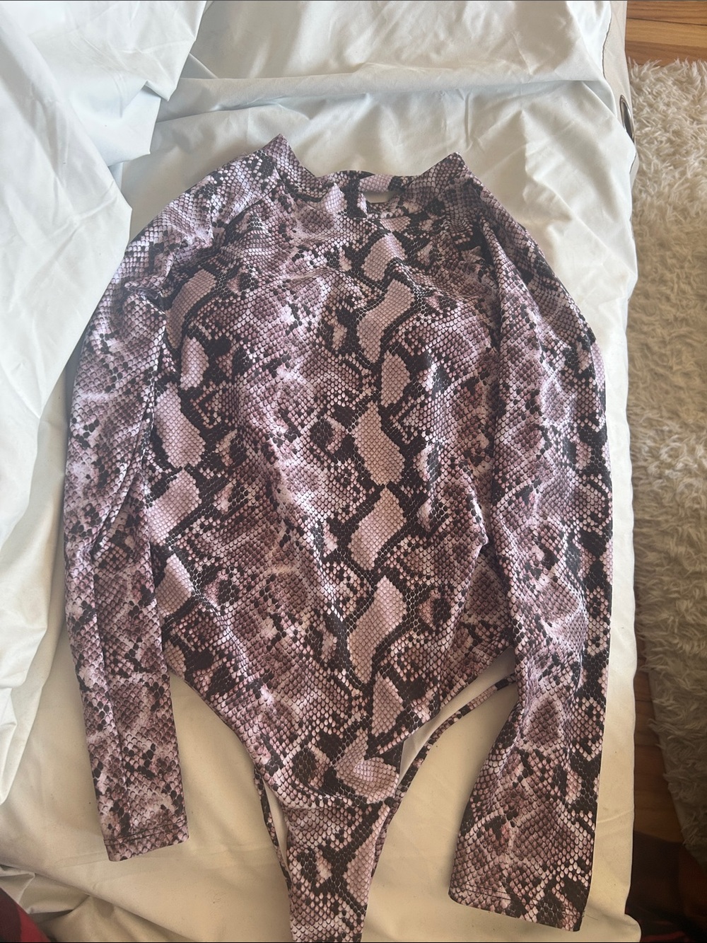Striking one piece snakeskin swimsuit